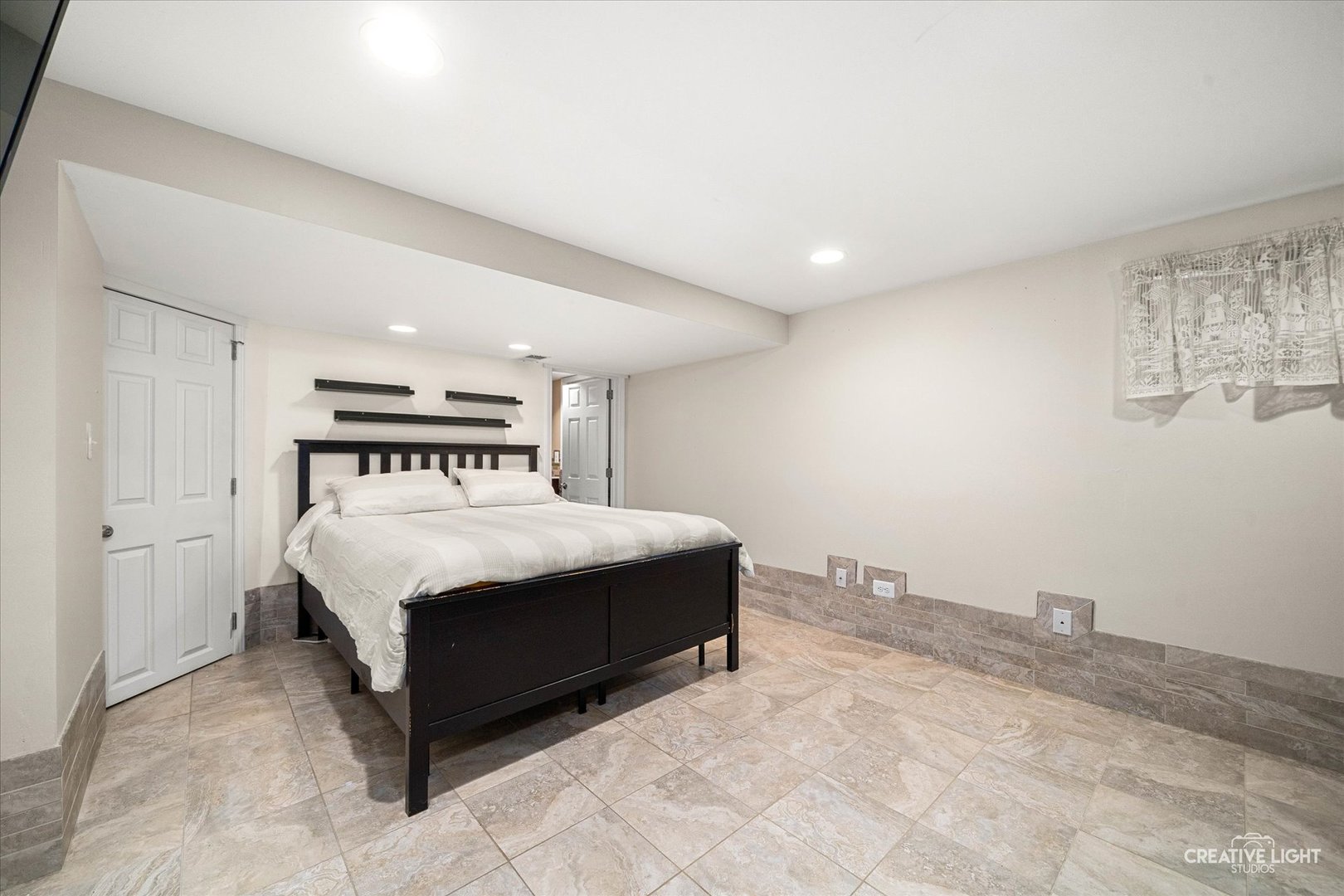 1101 Barberry Court, Downers Grove, IL 60515