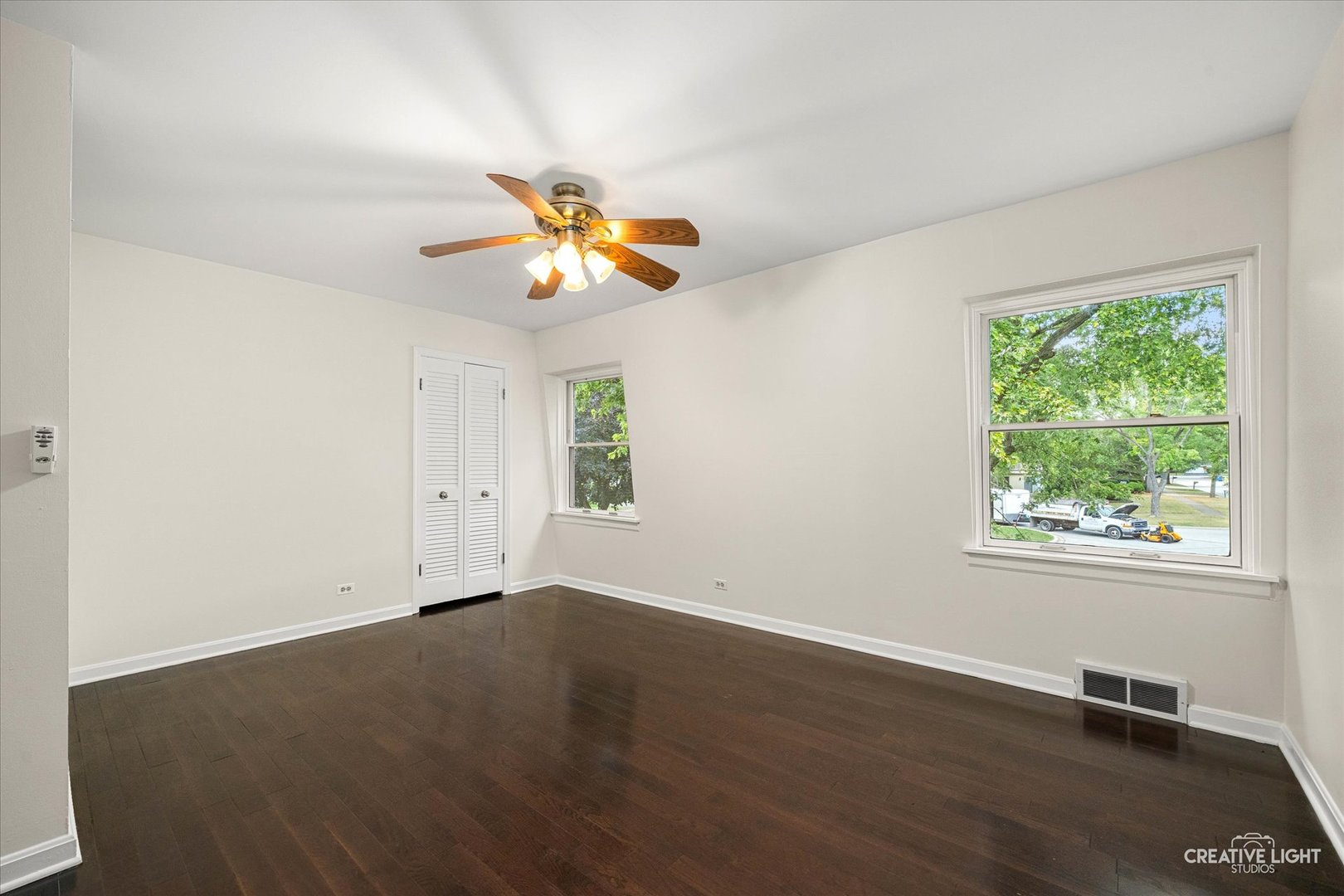 1101 Barberry Court, Downers Grove, IL 60515