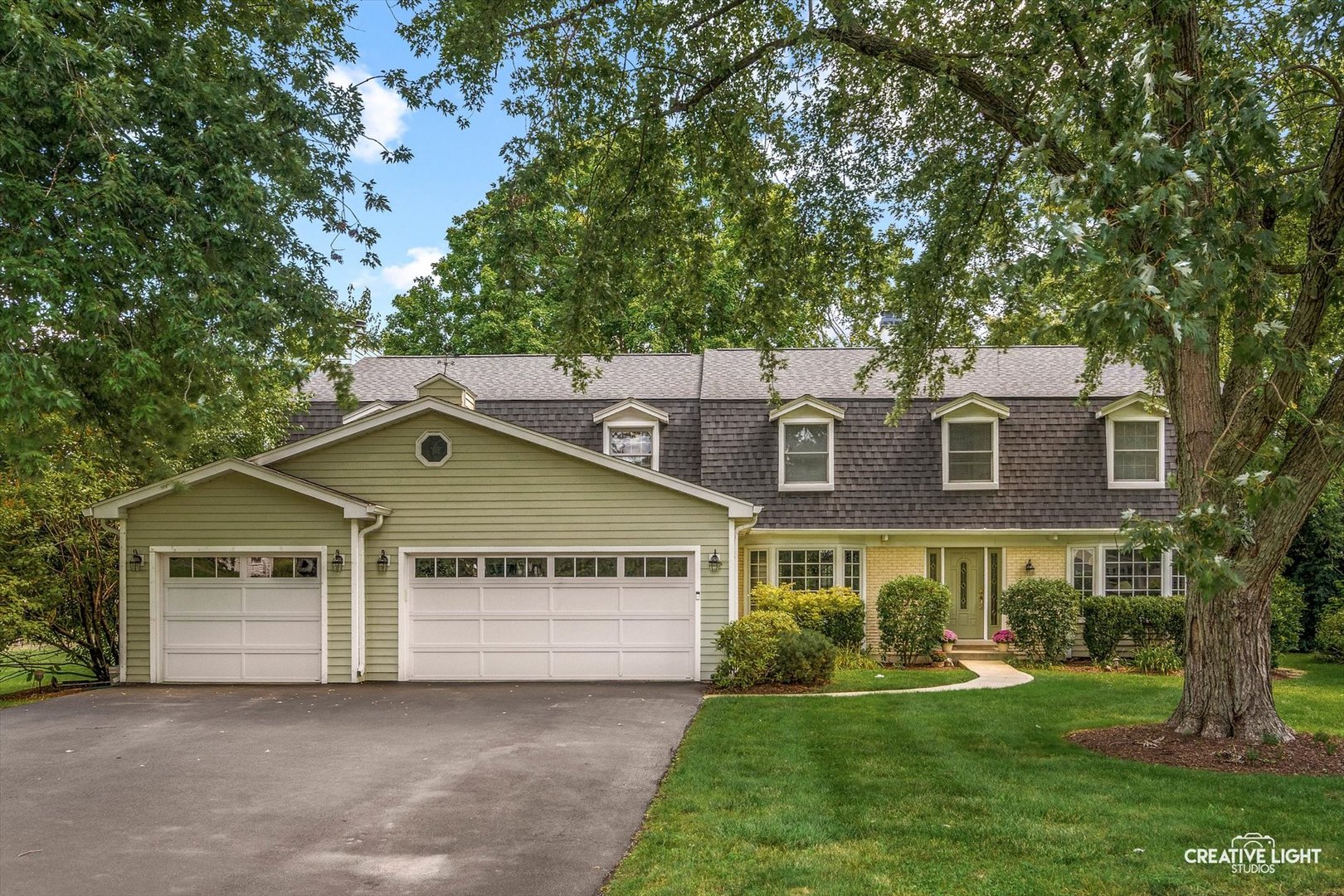1101 Barberry Court, Downers Grove, IL 60515