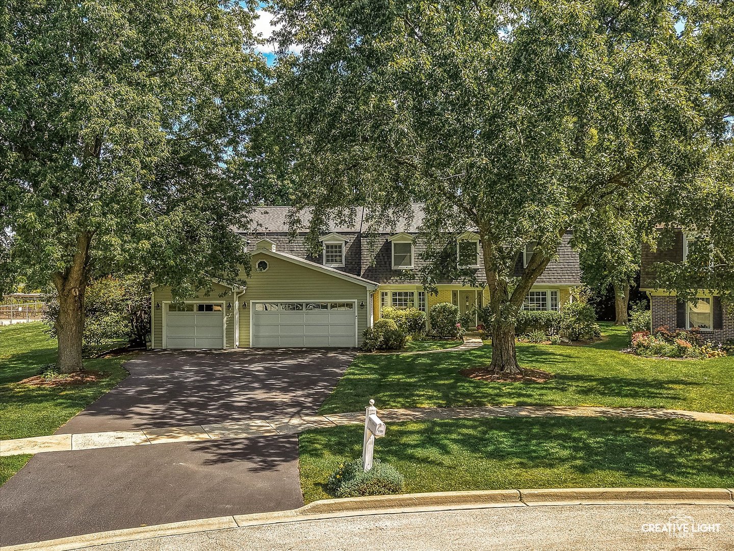 1101 Barberry Court, Downers Grove, IL 60515