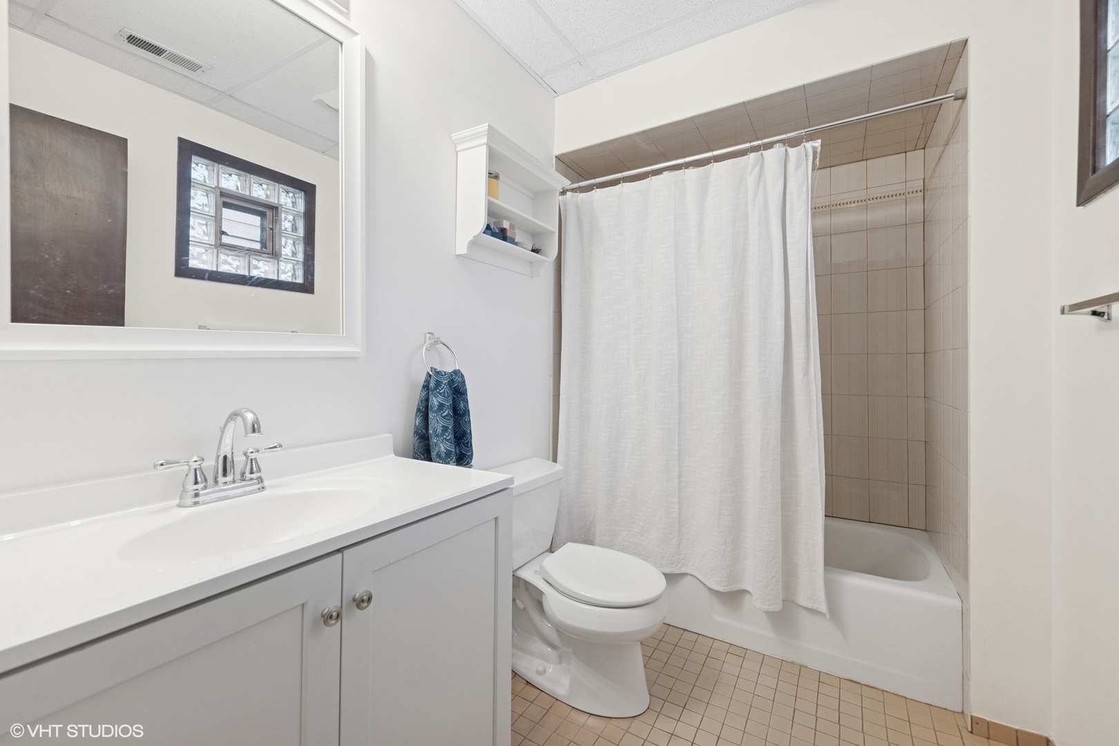 1720 W 54th Place, La Grange Highlands, IL 60525