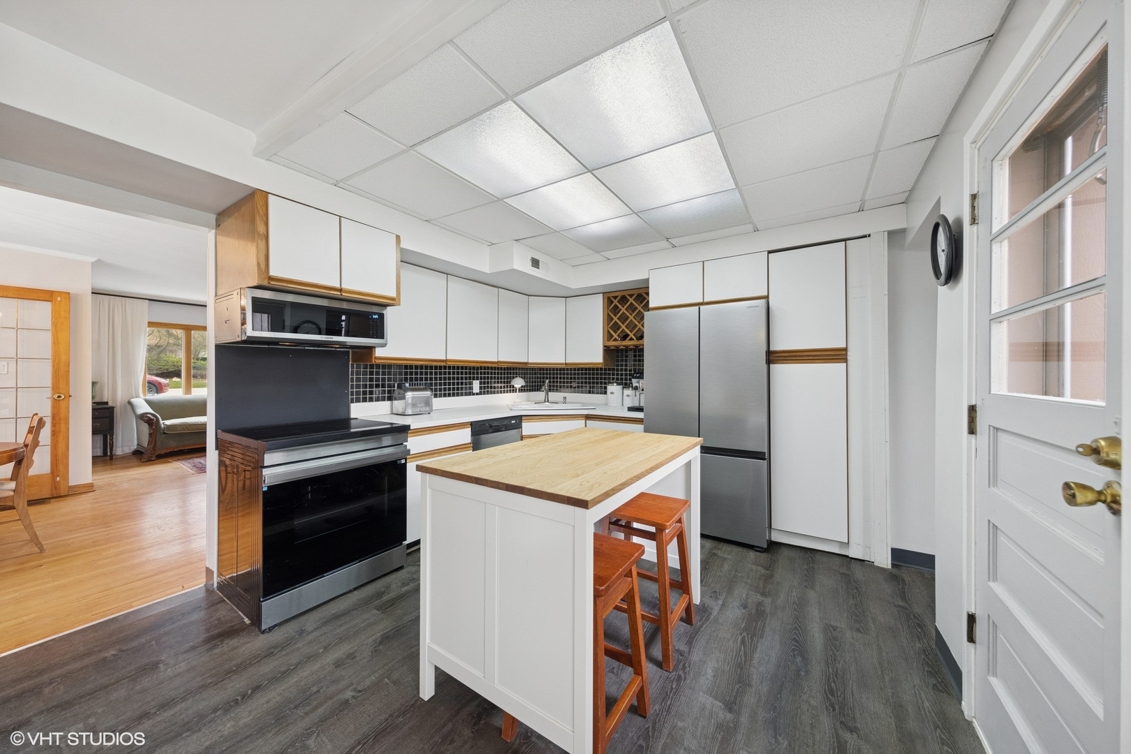 1720 W 54th Place, La Grange Highlands, IL 60525