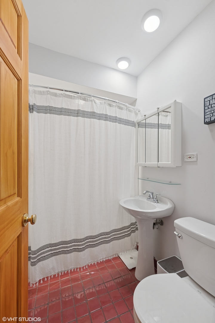 1720 W 54th Place, La Grange Highlands, IL 60525