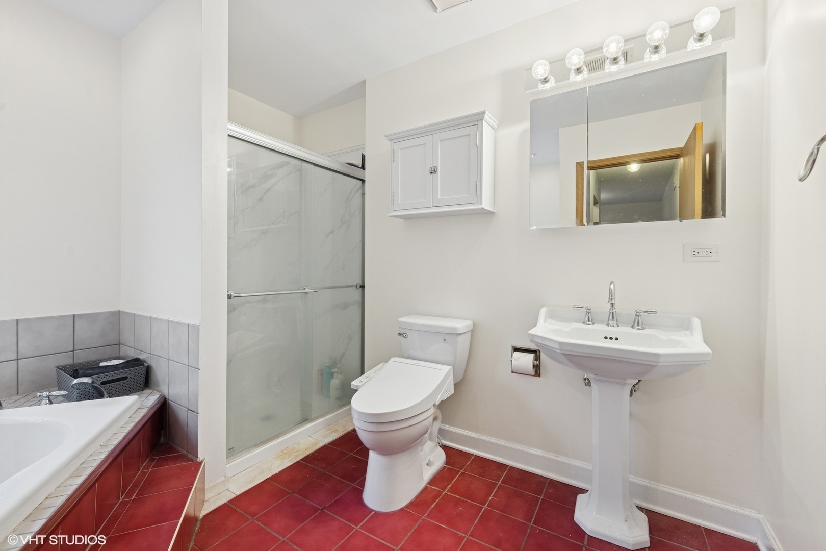 1720 W 54th Place, La Grange Highlands, IL 60525