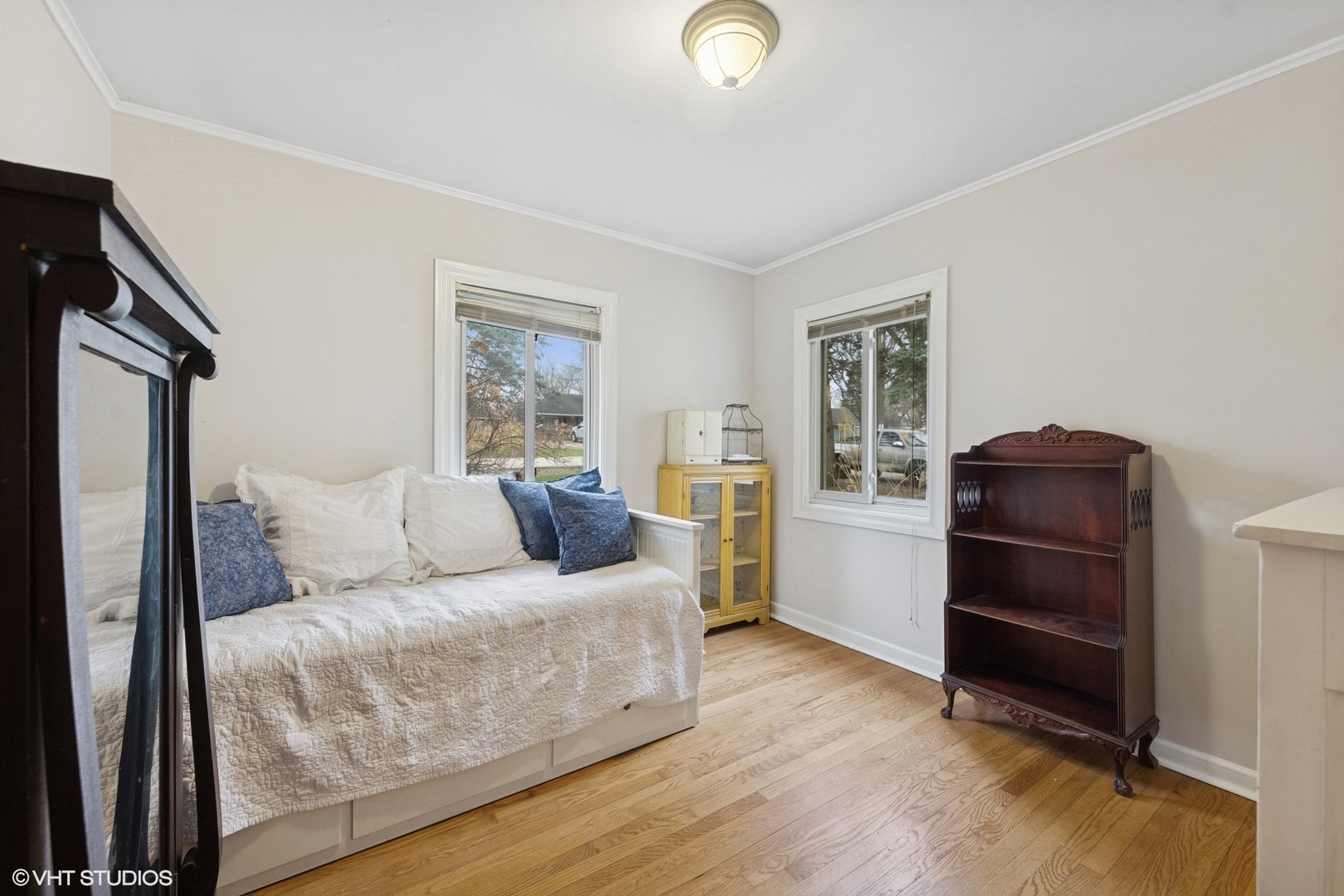 1720 W 54th Place, La Grange Highlands, IL 60525