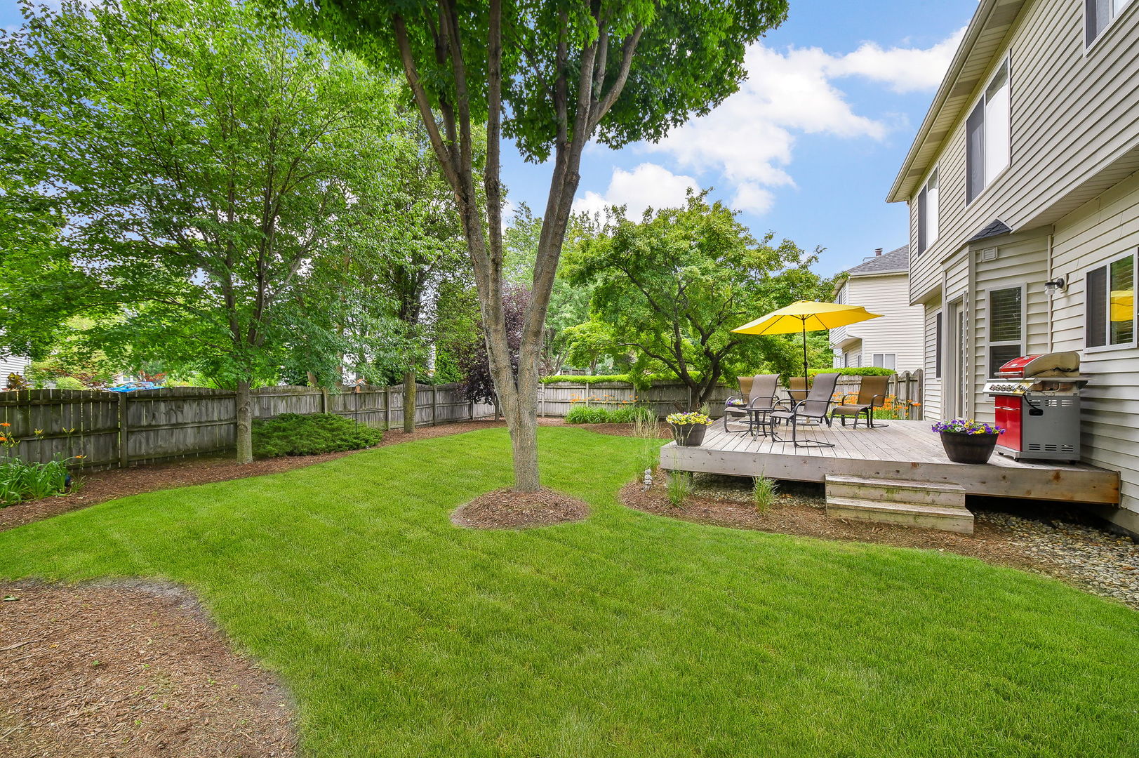 208 Mill Street, Batavia, IL 60510