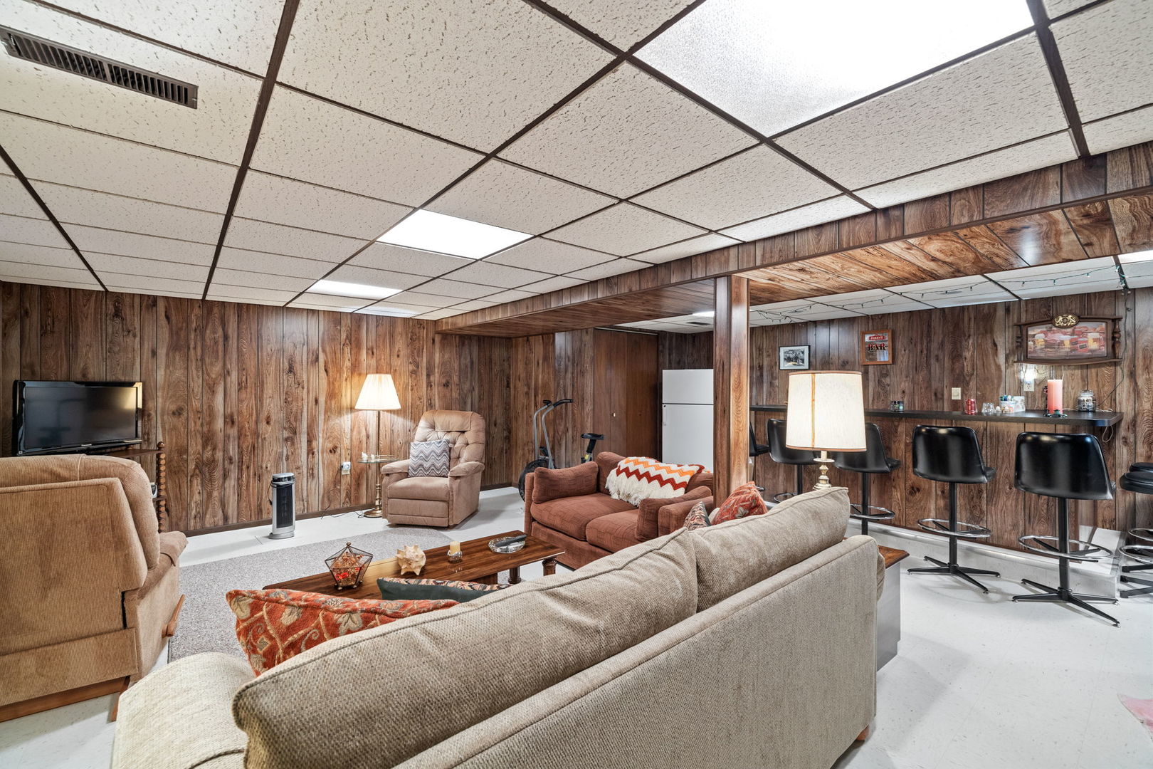 927 Putnam Drive, Lockport, IL 60441