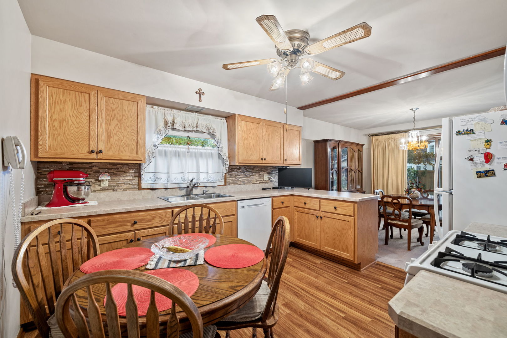 927 Putnam Drive, Lockport, IL 60441