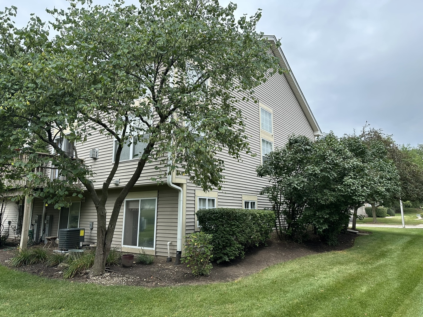 705 Littleton Trail, Elgin, IL 60120