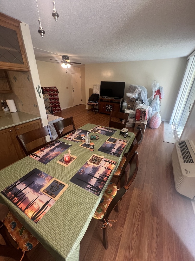 1150 E Jackson Street #1C, Lombard, IL 60148
