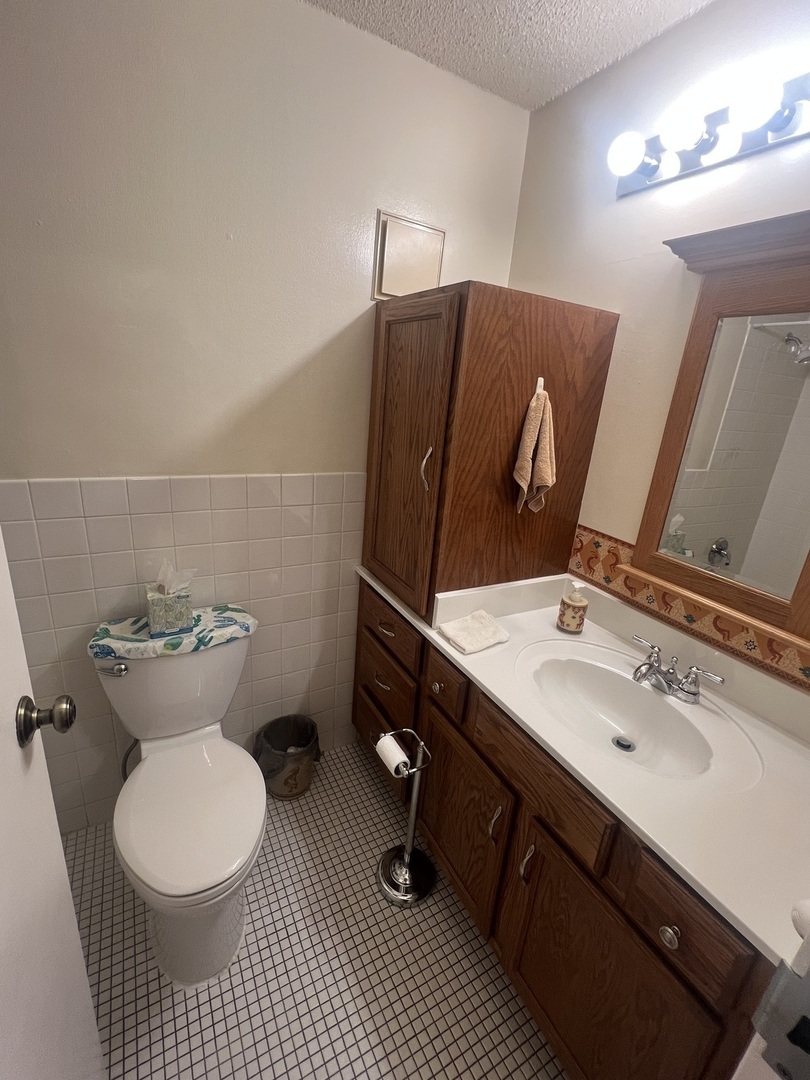 1150 E Jackson Street #1C, Lombard, IL 60148