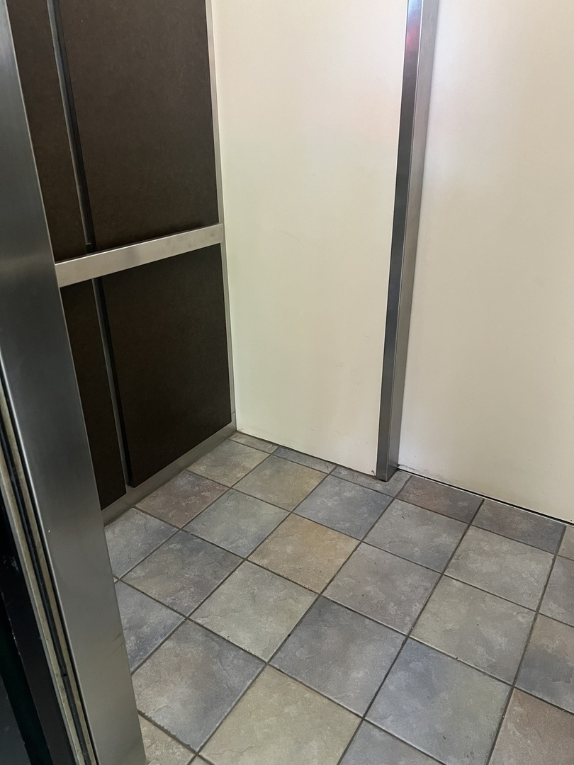 1150 E Jackson Street #1C, Lombard, IL 60148
