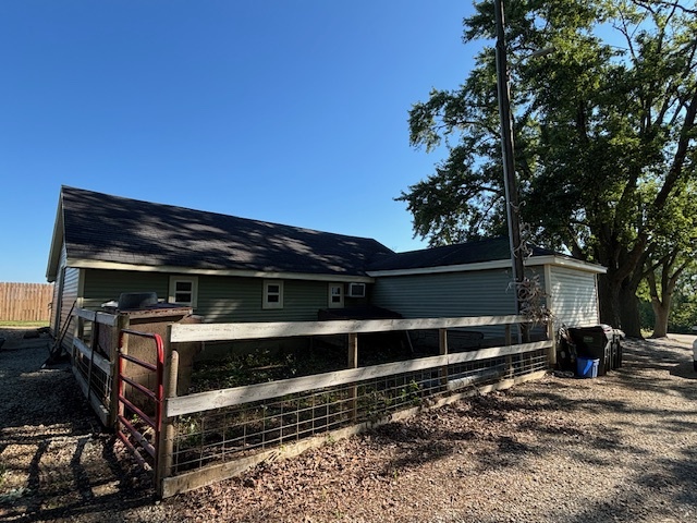 43220 N Deep Lake Road, Antioch, IL 60002