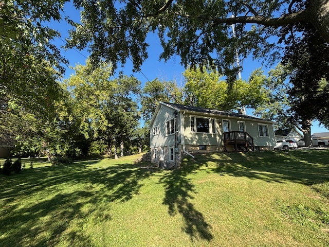 43220 N Deep Lake Road, Antioch, IL 60002