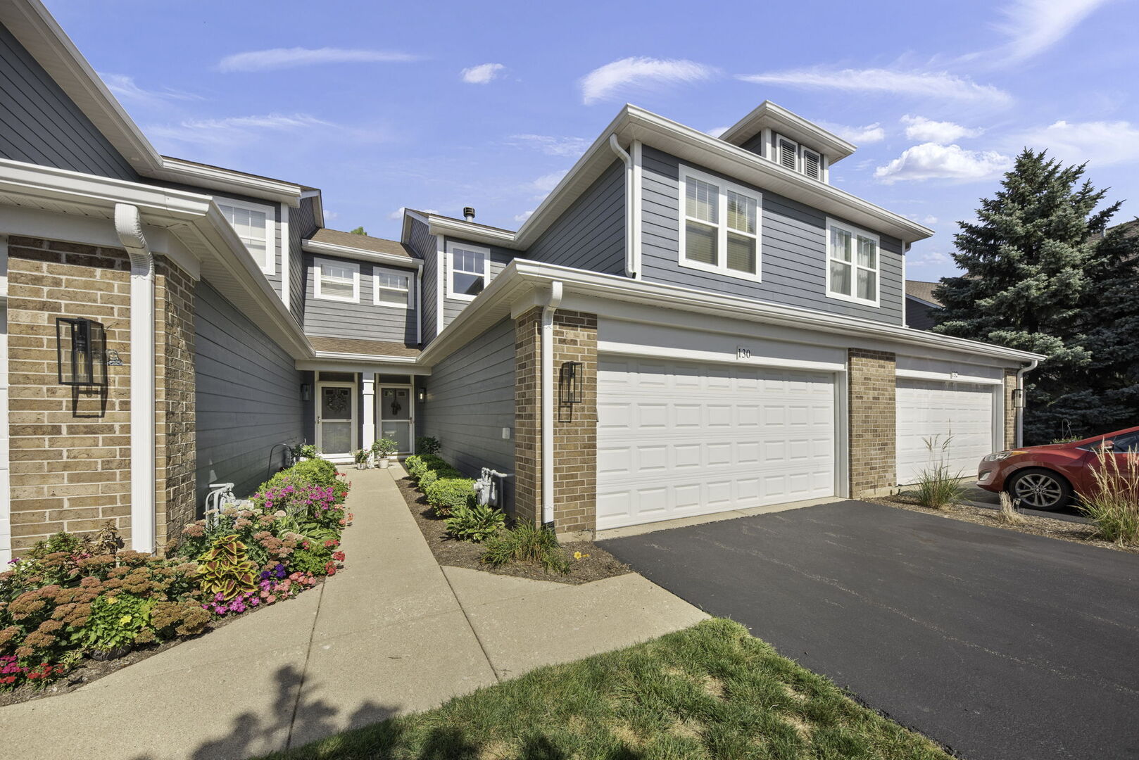 130 Tanglewood Drive, Glen Ellyn, IL 60137