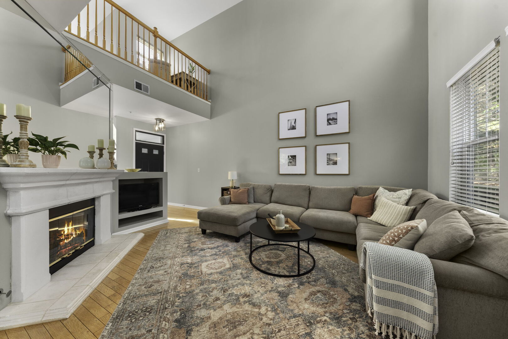 130 Tanglewood Drive, Glen Ellyn, IL 60137