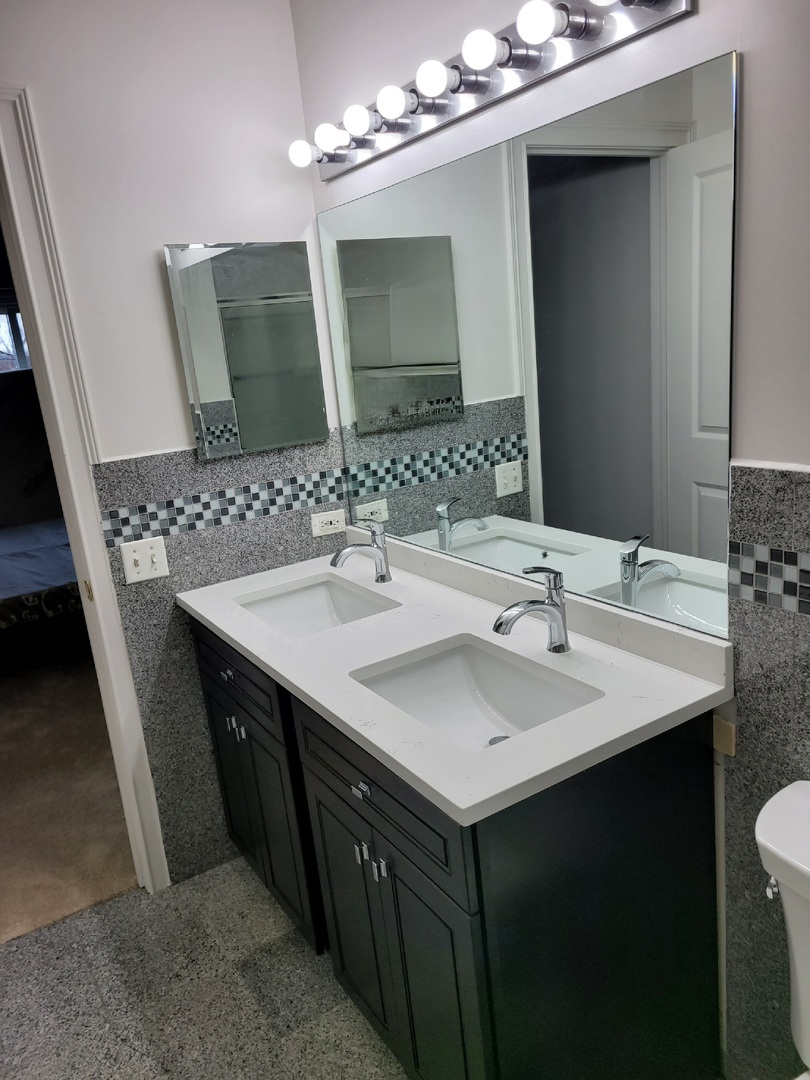 175 Arboretum Drive, Lombard, IL 60148