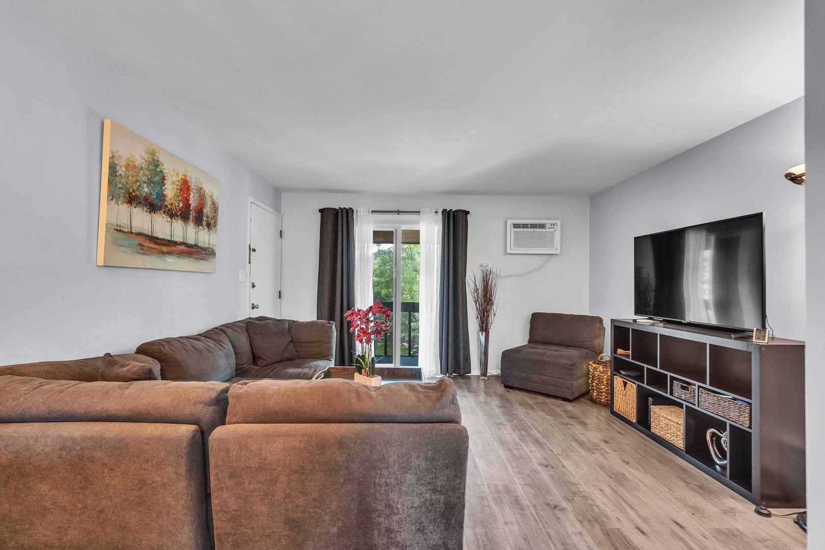 672 Daisy Lane #312, Roselle, IL 60172