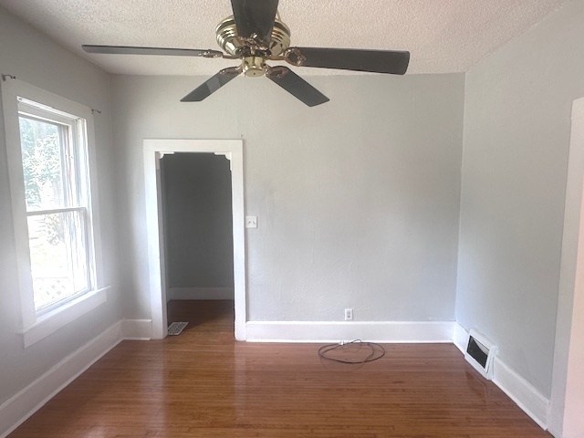 431 N Crystal Street, Elgin, IL 60123