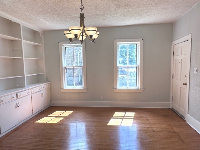 431 N Crystal Street, Elgin, IL 60123