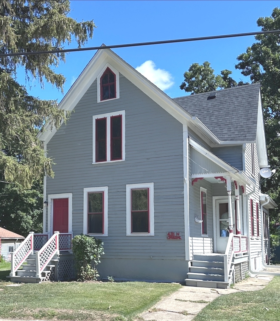 431 N Crystal Street, Elgin, IL 60123