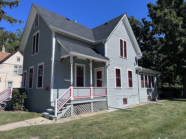 431 N Crystal Street, Elgin, IL 60123