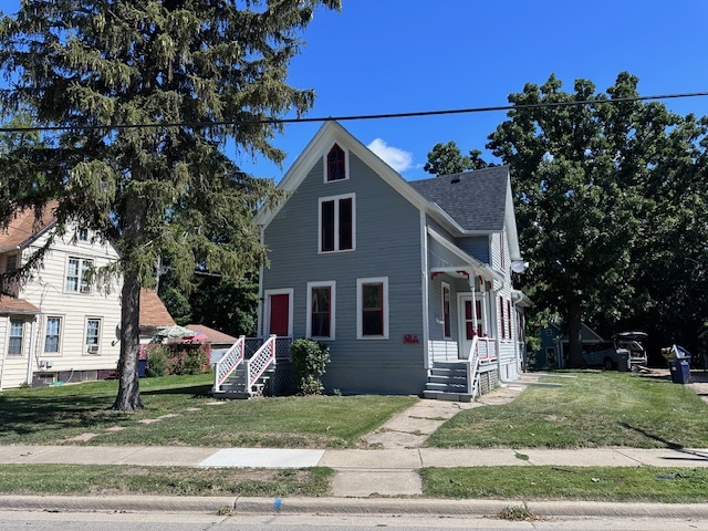 431 N Crystal Street, Elgin, IL 60123
