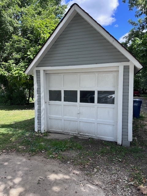 431 N Crystal Street, Elgin, IL 60123