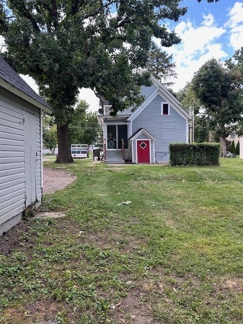 431 N Crystal Street, Elgin, IL 60123