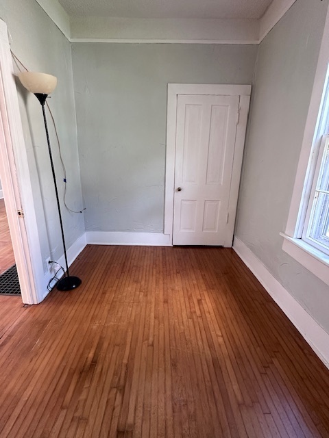 431 N Crystal Street, Elgin, IL 60123