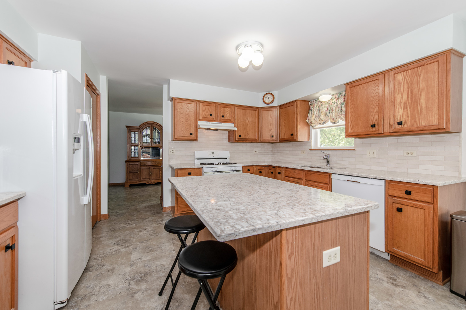 1607 GRAND HIGHLANDS Drive, Plainfield, IL 60586