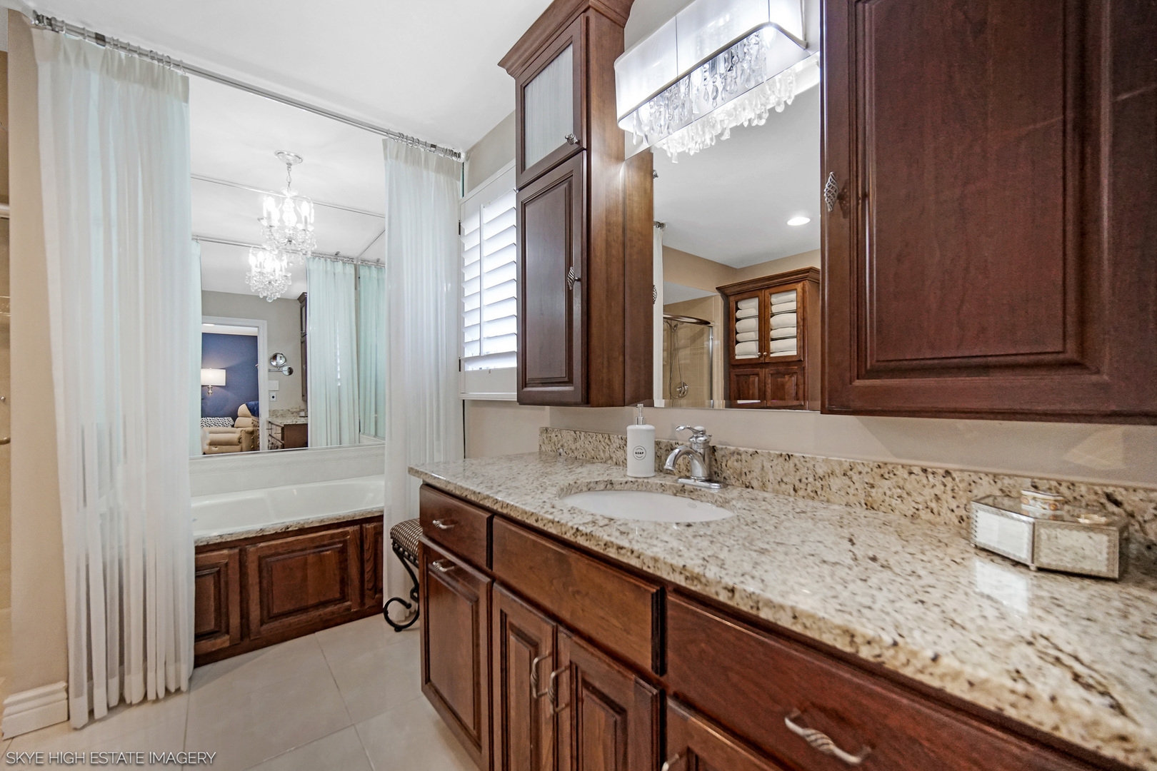 13812 Mccabe Drive, Orland Park, IL 60467