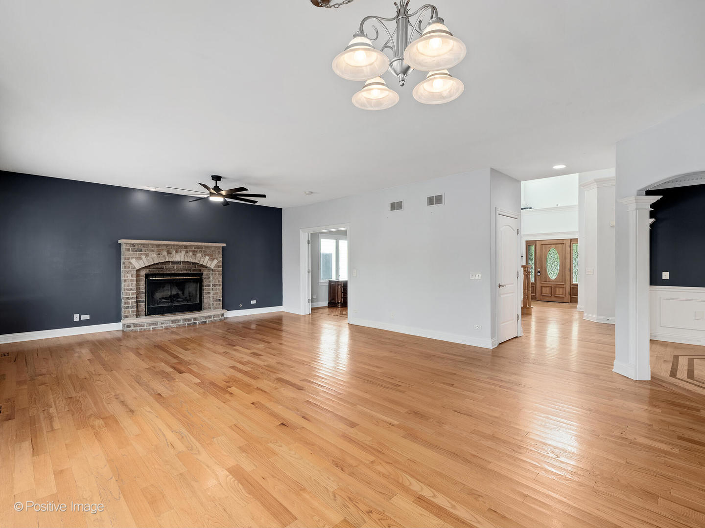 4512 Wilson Avenue, Downers Grove, IL 60515