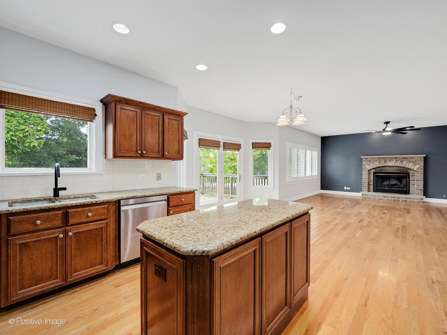 4512 Wilson Avenue, Downers Grove, IL 60515