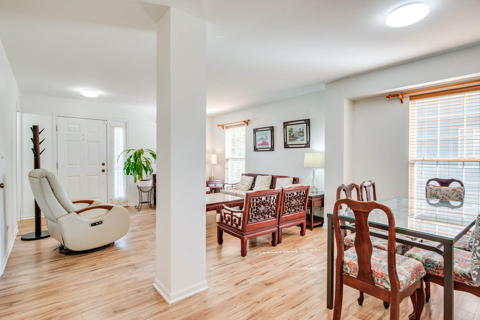 1259 Lakewood Circle, Naperville, IL 60540