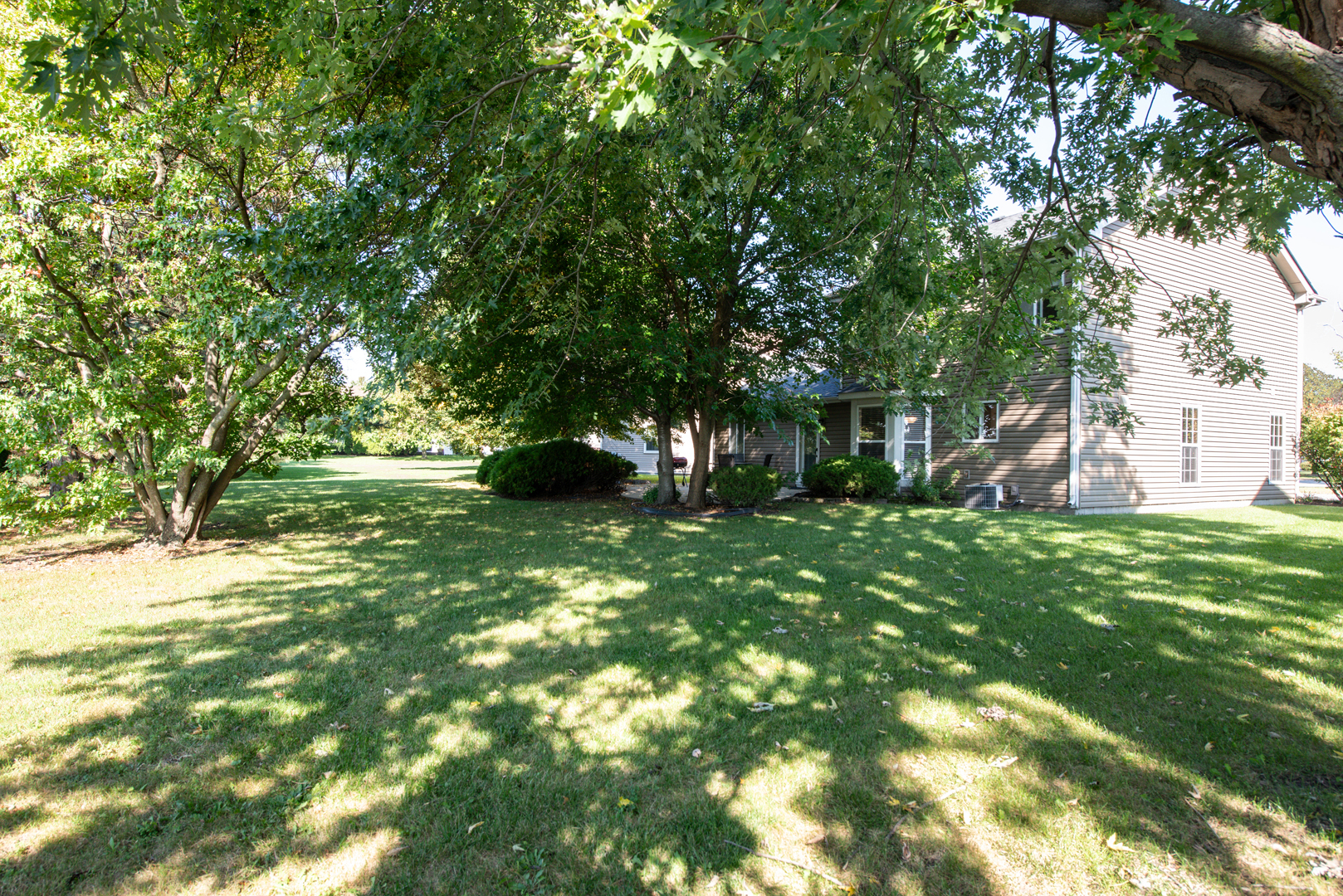 1259 Lakewood Circle, Naperville, IL 60540