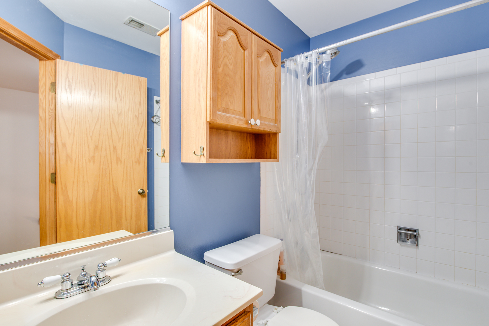 1259 Lakewood Circle, Naperville, IL 60540