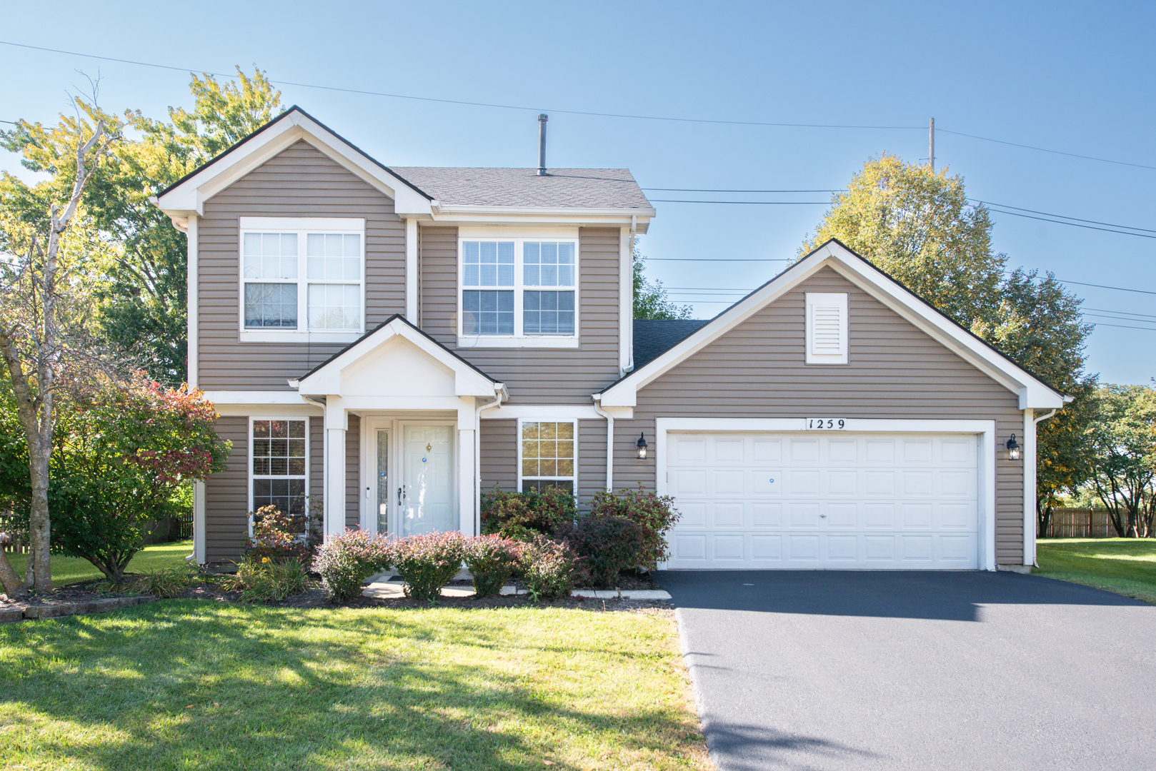 1259 Lakewood Circle, Naperville, IL 60540