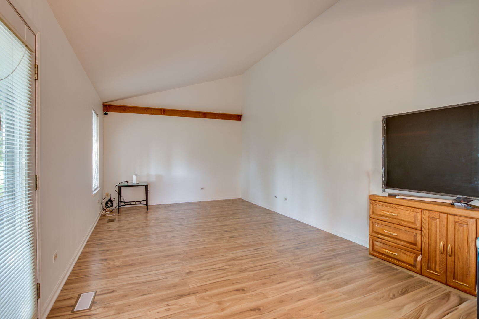 1259 Lakewood Circle, Naperville, IL 60540