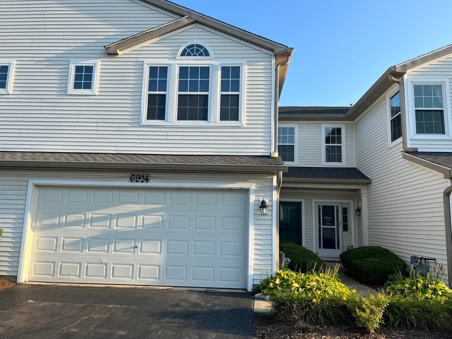 6924 Clearwater Drive, Plainfield, IL 60586