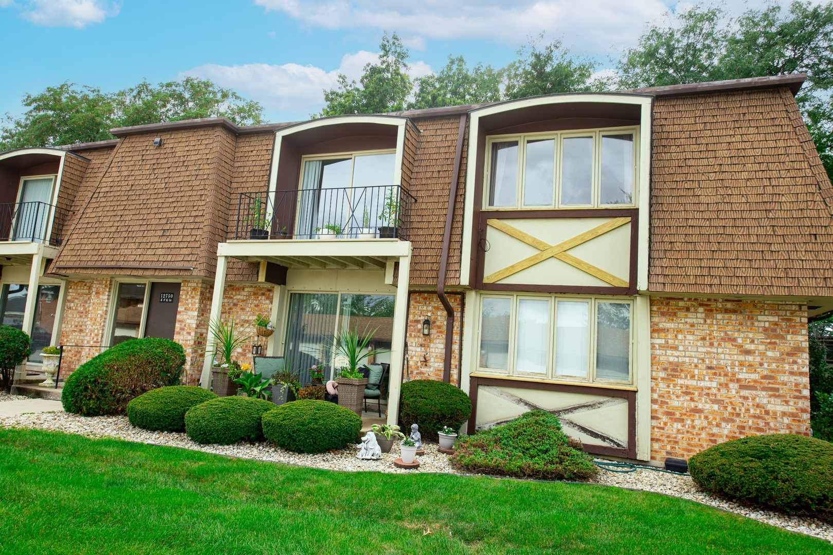 12750 Carriage Lane #F2, Crestwood, IL 60418