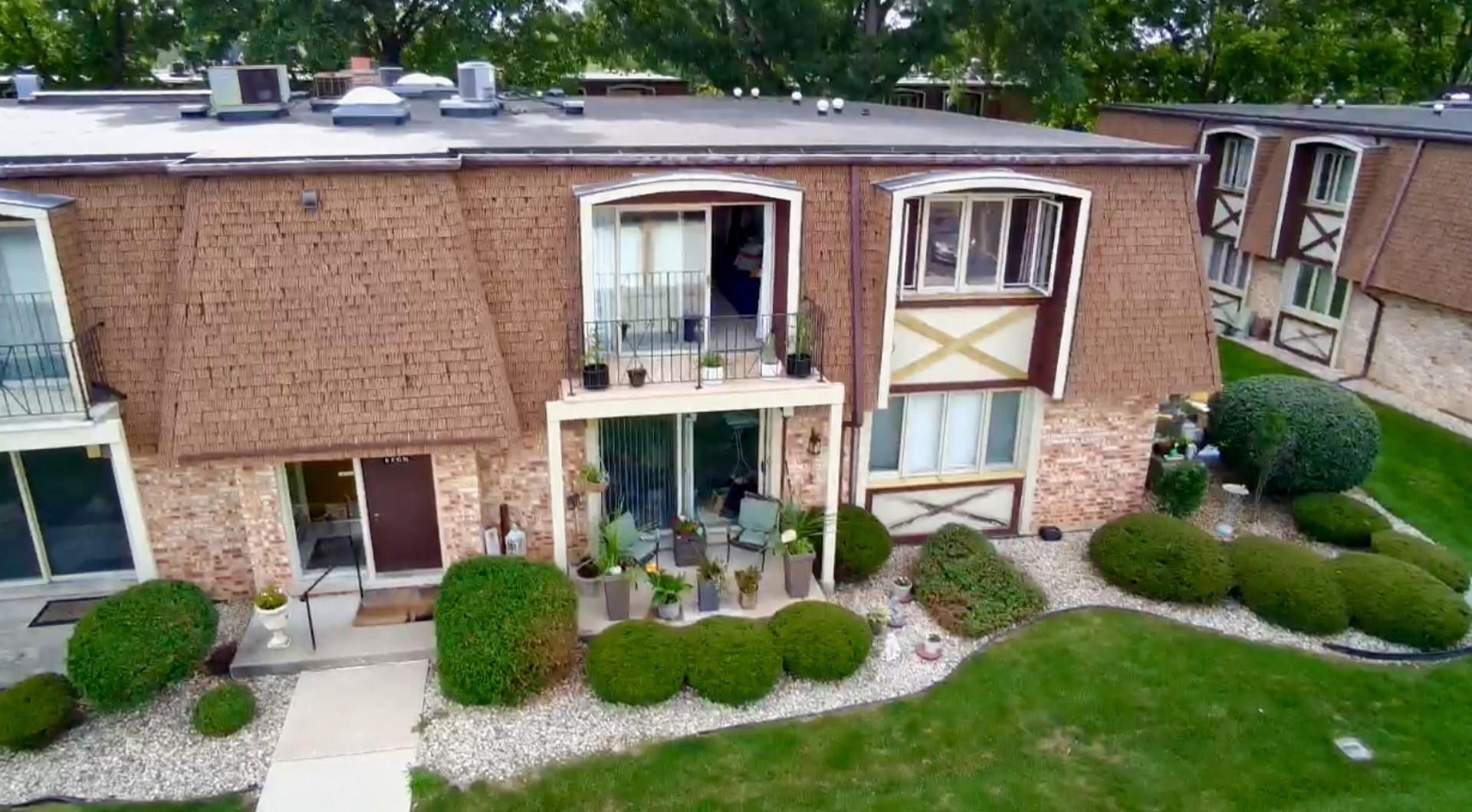 12750 Carriage Lane #F2, Crestwood, IL 60418