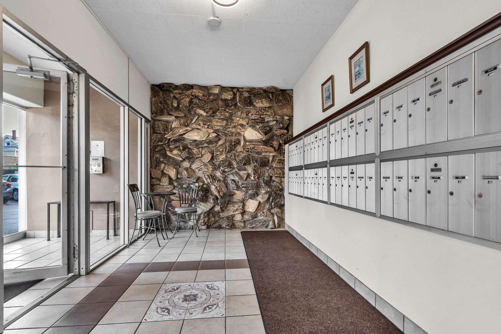 315 DES PLAINES Avenue #506, Forest Park, IL 60130