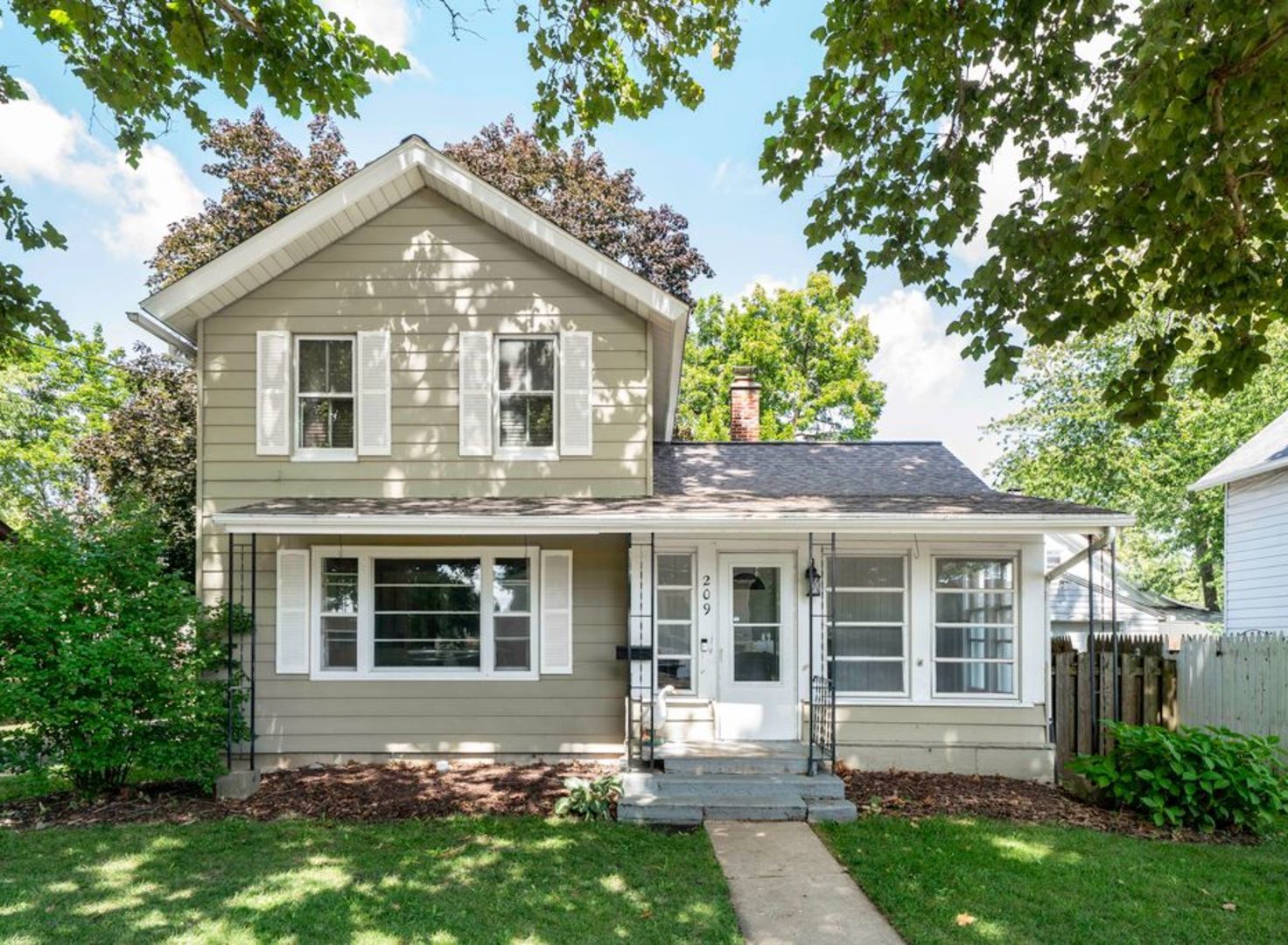 209 E 1st Street, Sandwich, IL 60548