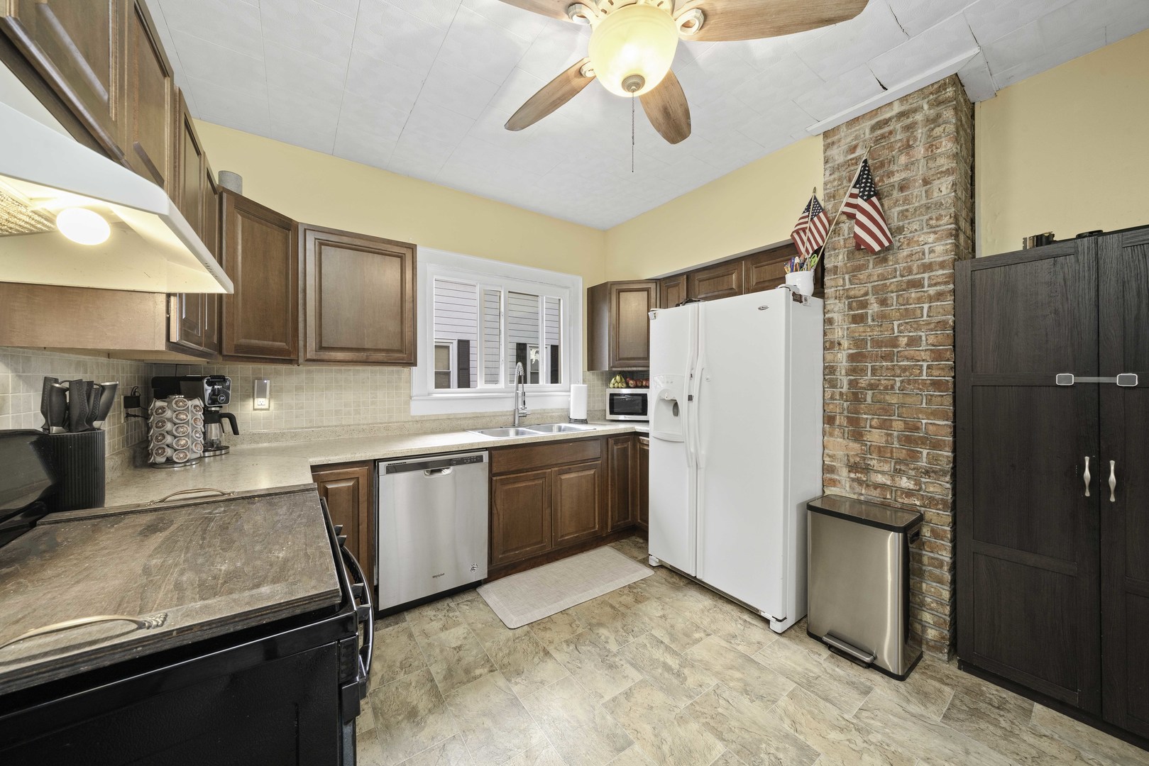 209 E 1st Street, Sandwich, IL 60548