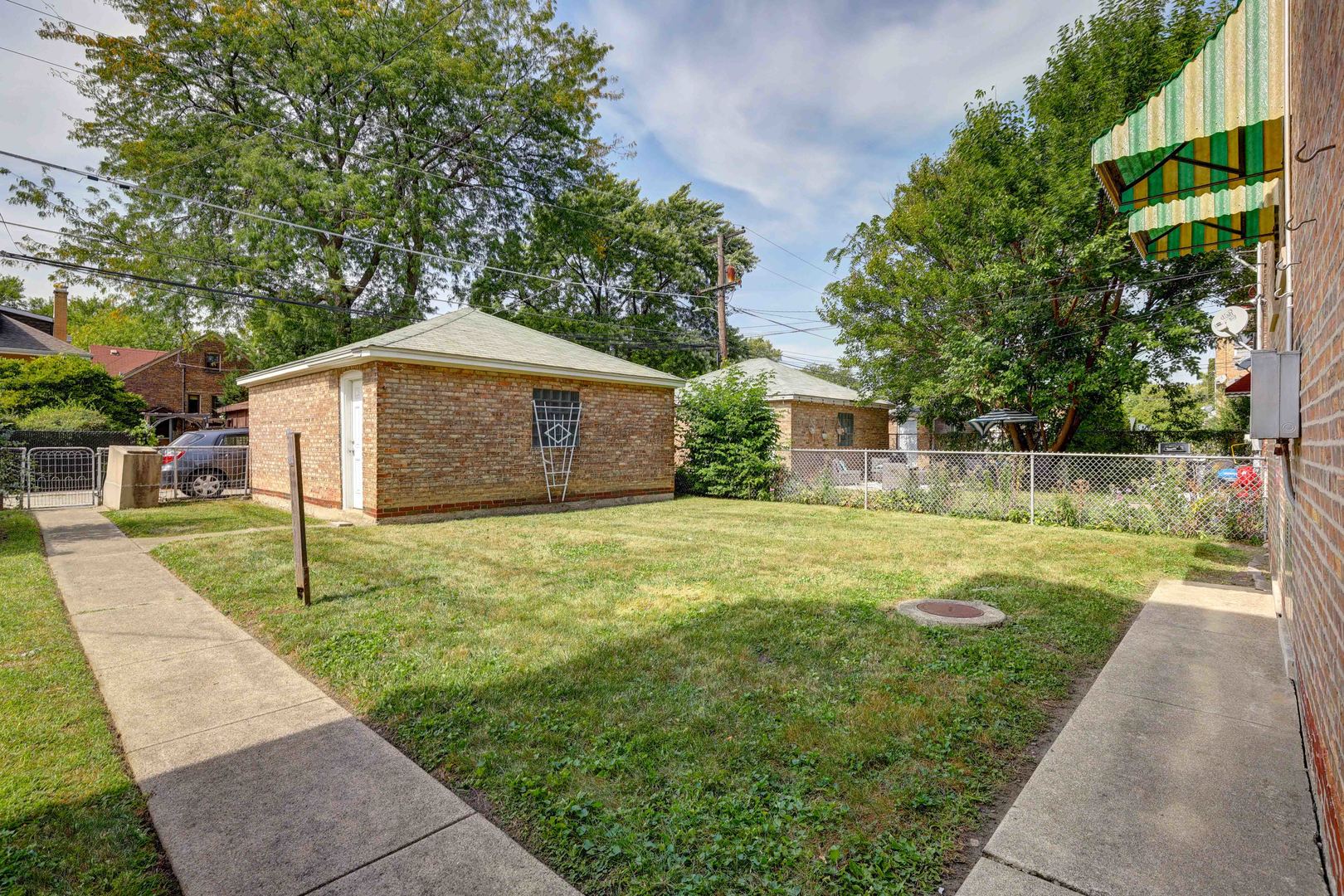 1644 Gunderson Avenue, Berwyn, IL 60402