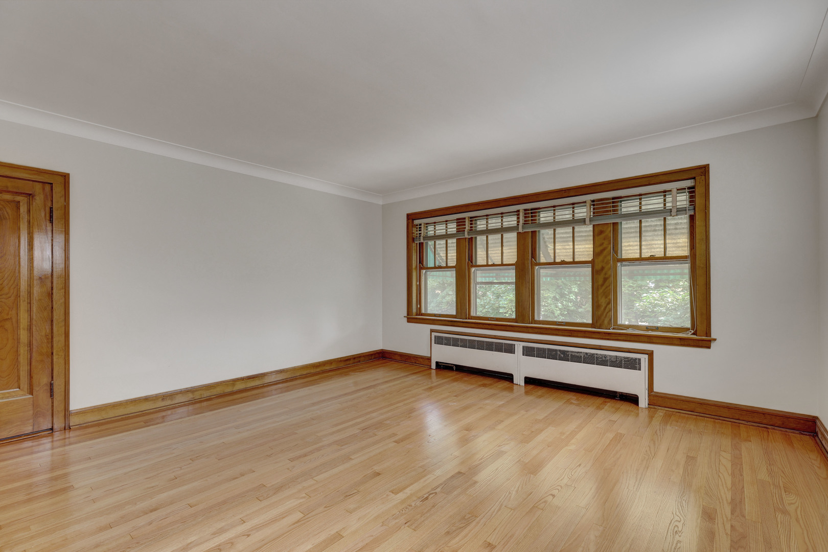 1644 Gunderson Avenue, Berwyn, IL 60402