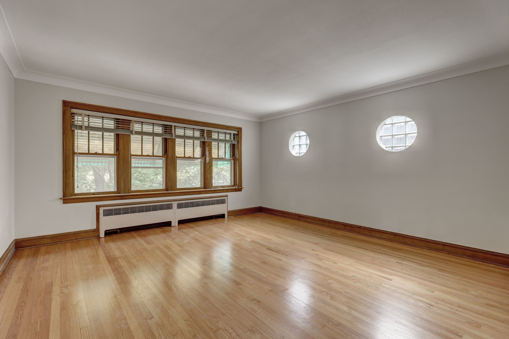 1644 Gunderson Avenue, Berwyn, IL 60402