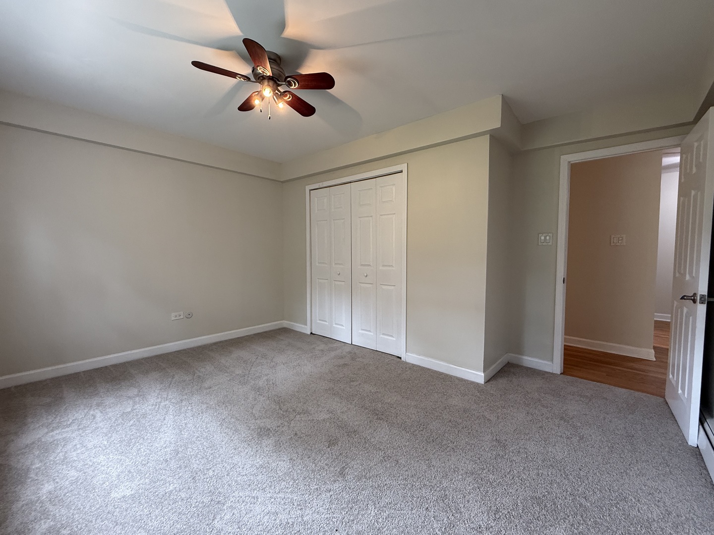 10214 S 84th Terrace #312, Palos Hills, IL 60465