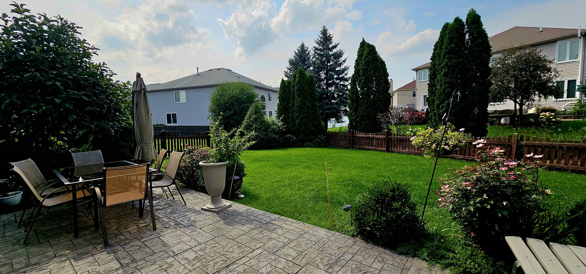 6415 Grassmere Lane, Carpentersville, IL 60110